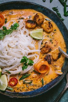  Khao Soi! A Creamy Coconut Curry Noodle Soup You Must Experience From Chiang Mai.