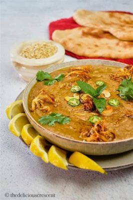  Hyderabadi Haleem: A Decadent Symphony of Lentils, Wheat, and Tender Meat?